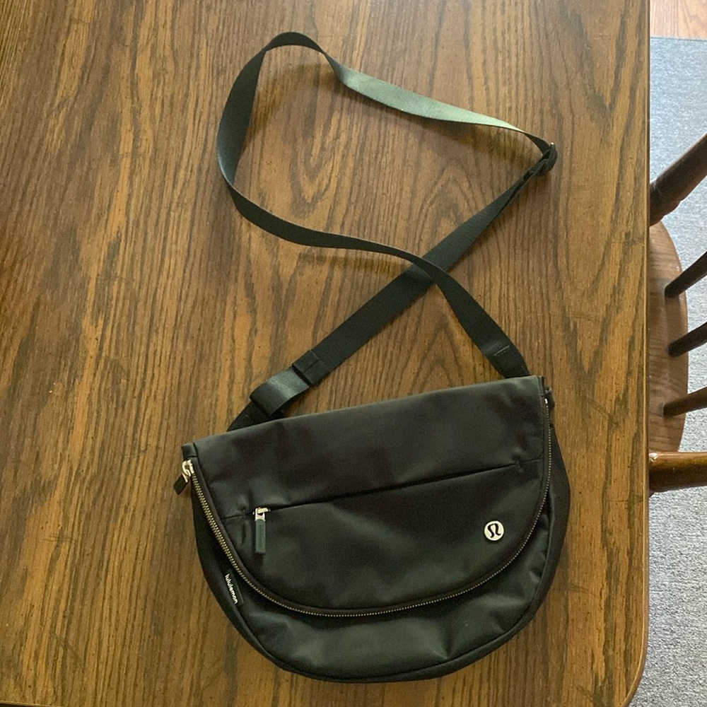 Lululemon 5L Festival Bag used once.
